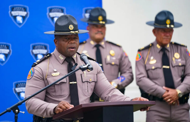 I-75 вновь открылся после массовой пробки в округе Кольер