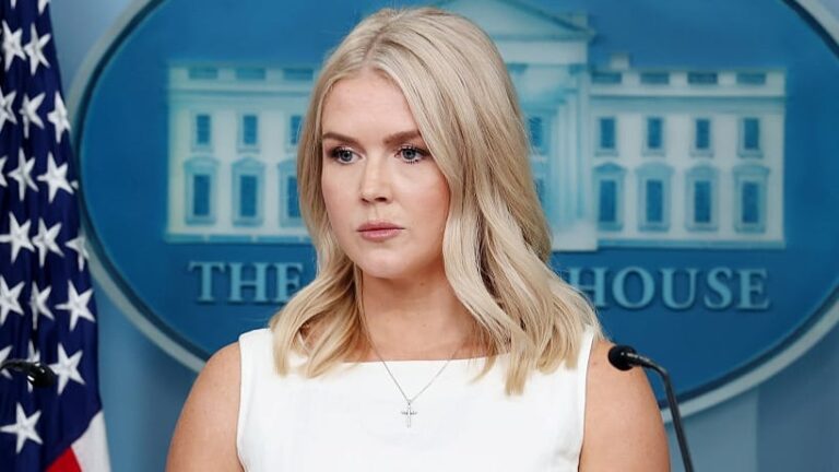 Ведущая Fox Джессика Тарлова ударила Каролину Ливитт по горячим Мик-моментам Трампа