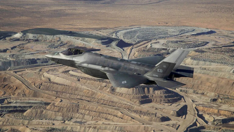 Самые продвинутые самолеты-невидимки в мире