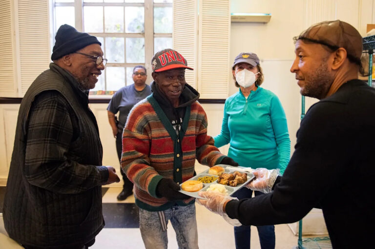 Питательная кладовая Джексона готовится к тому, что преимущества SNAP в Миссисипи приостановятся из-за закрытия правительства