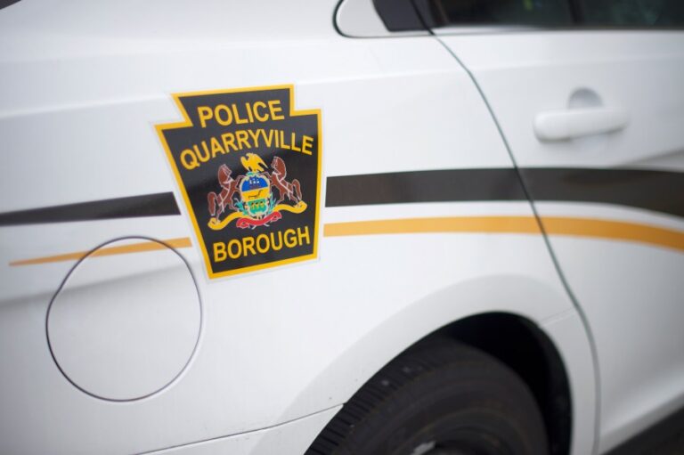 Учительница округа Ланкастер обвиняется в разрыве ноги девочки