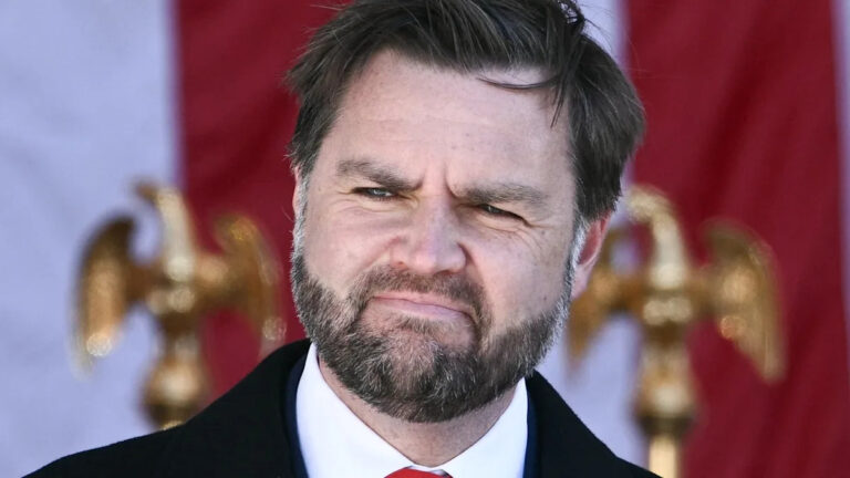 Ведущий MSNBC провёл интервью JD Vance в «Heated Epstein Battle»