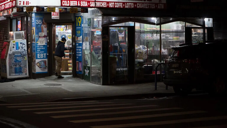 Чиновники ошеломлены непреднамеренным следствием крупного запрета на продукцию: «Еще не работает, как ожидалось»