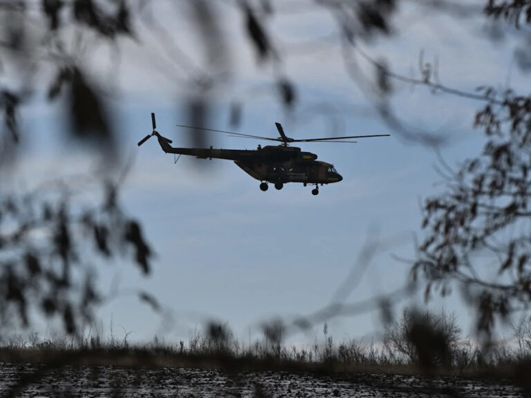 Россия пытается поразить украинские вертолеты и другие самолеты в воздухе беспилотниками Shahed, заявил заместитель начальника обороны