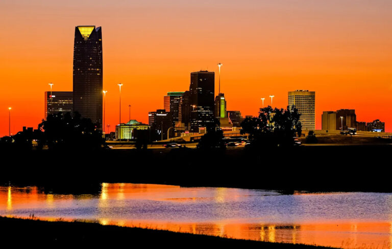 Шокирующий холодный фронт, который взорвется через Оклахому в начале следующей недели.