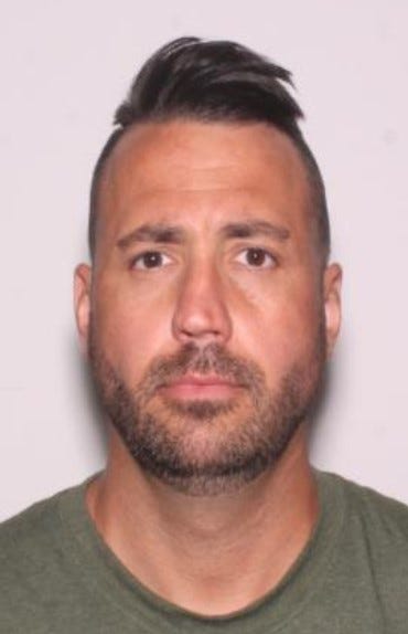 Вооруженный человек, застреленный полицией Порт-Оранж, выжил после стрельбы, теперь ему предъявлены обвинения