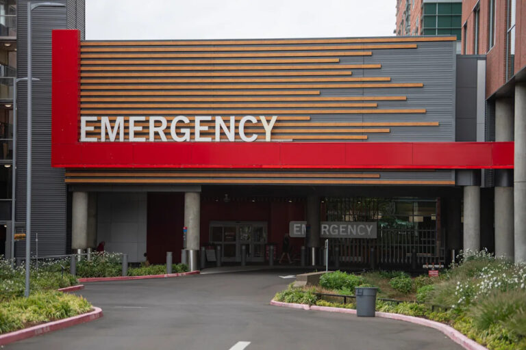 Это лучшие больницы в Орегоне, согласно US News & World Report.