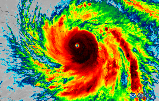Топ-5 самых сильных ураганов США