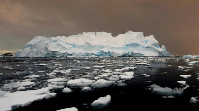 Ученые сделали потрясающее открытие после бурения в глубине антарктического льда: «Помогите нам путешествовать гораздо дальше, чем мы предполагали».