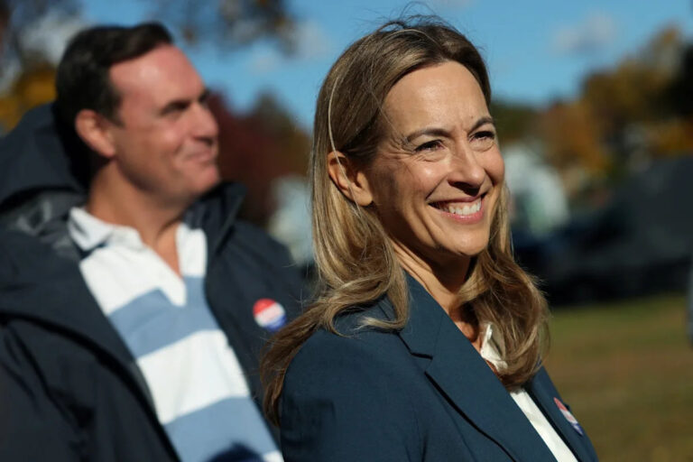 Явка избирателей на выборах губернатора Новой Зеландии? Вот сколько республиканцев, демократов проголосуют