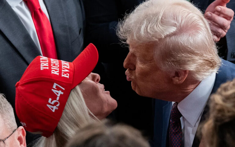 Марджори Тейлор Грин обвиняет Дональда Трампа в «приступании» к угрозам смерти против нее