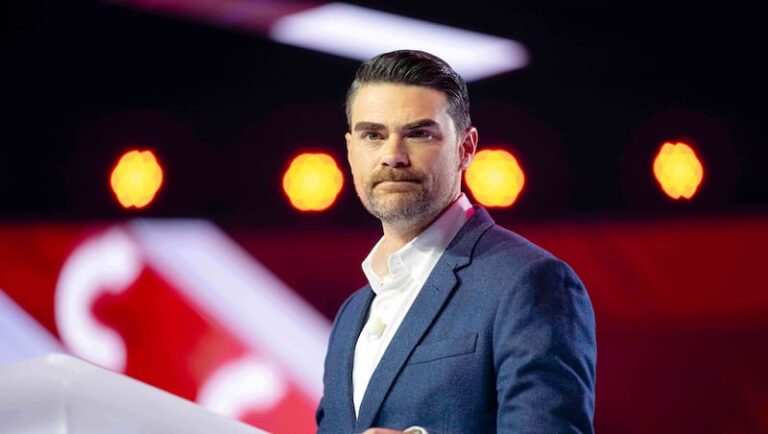 Кризис консервативной идентичности: Бен Шапиро и Такер Карлсон сражаются за будущее консерватизма