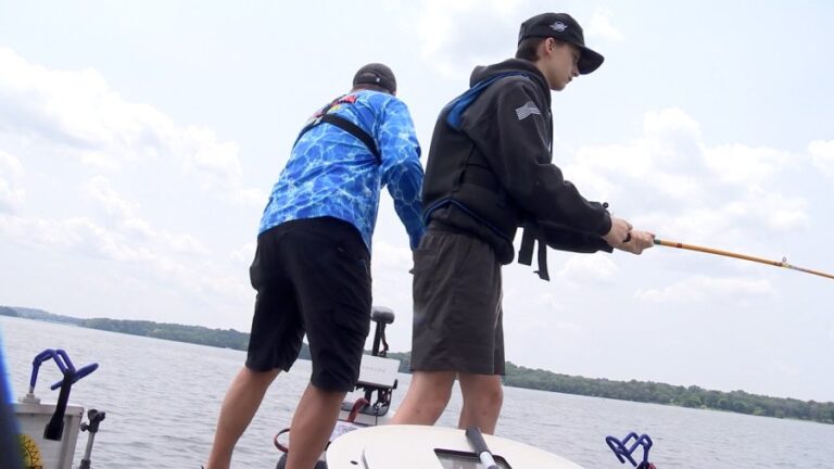 Власти призвали обеспечить безопасность на озере Перси-Прист в выходные дни