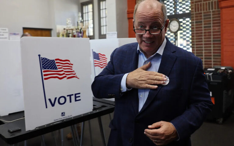 Мэр-демократ отрекается от партии, потому что она не может перестать стонать о Трампе