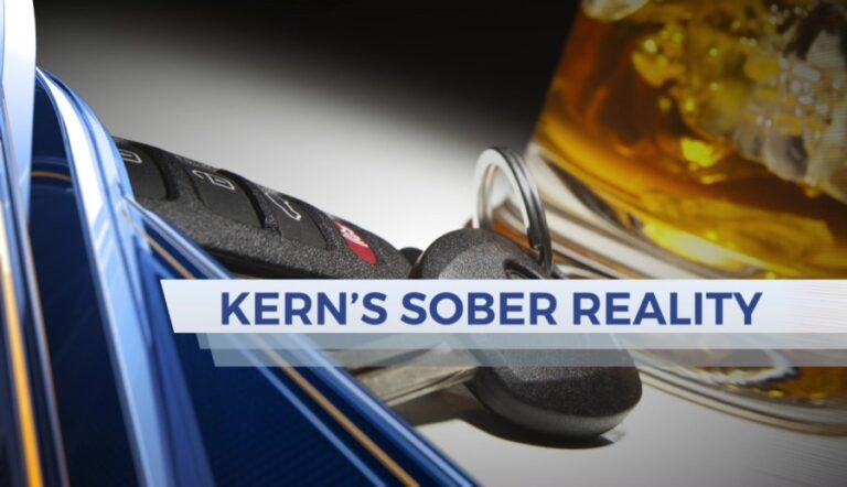 Мужчина из Кал-Сити обвиняется в жестоком обращении с собакой, угрожая в ожидании суда в смертельной аварии