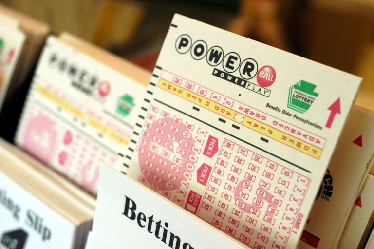 Powerball стоит $815 млн. Когда следующий розыгрыш Powerball?
