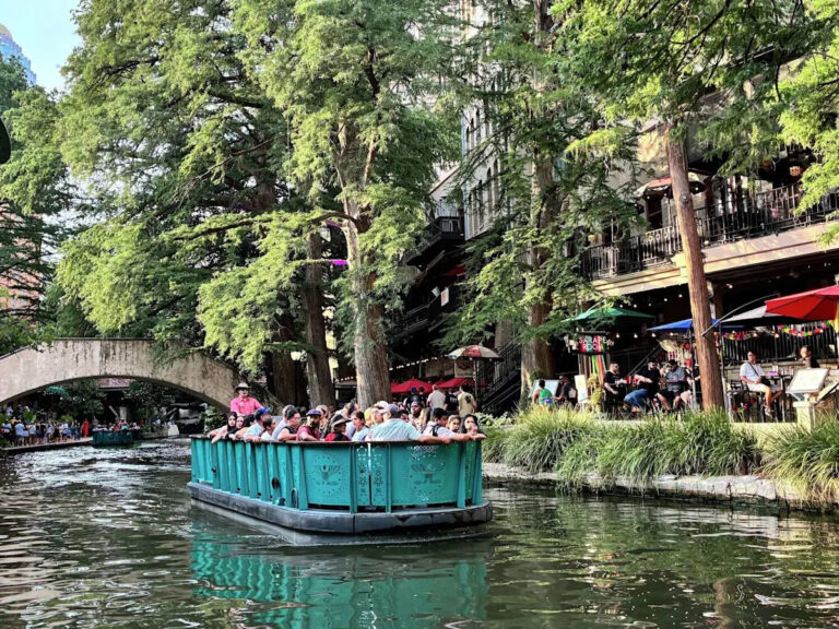 «Отвратительно»: недавний погружение женщины в реку Сан-Антонио заставило местных жителей ползти по коже