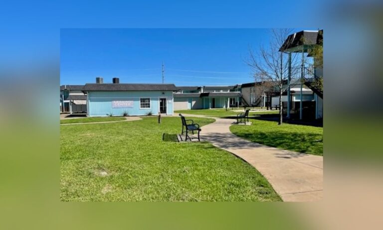 Апартаменты Plano Evana Grove эвакуированы из-за небезопасных условий проживания