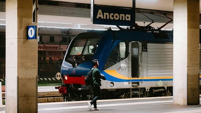 «Черная пятница» в Италии: что означают для путешественников сегодняшние общенациональные забастовки