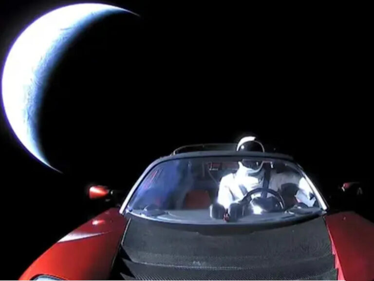 Илон Маск хочет создать «Современную Александрийскую библиотеку» и отправить копии в глубокий космос