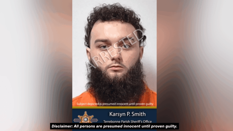 18-летний мужчина обвиняется в видео-вуайеризме в торговом центре Houma