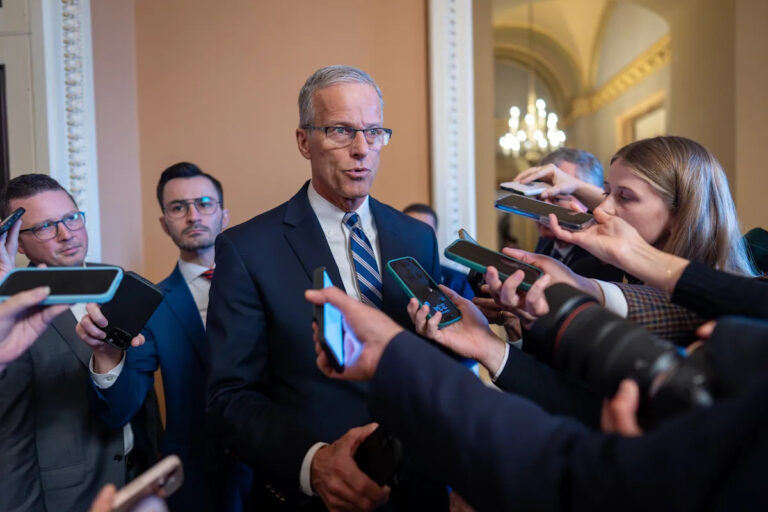 Республиканцы отклонили предложение демократов прекратить закрытие, поскольку тупик продолжается до 38-го дня