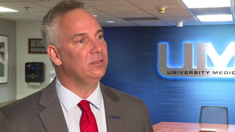 Чиновник округа Кларк сталкивается с откатом к бонусу «удара разума» после сокращения рабочих мест