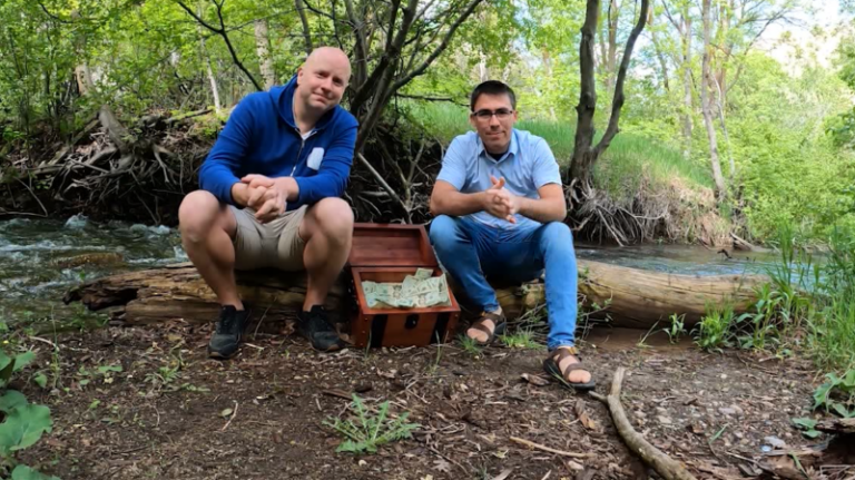 Супружеская пара нашла сокровище за 25 000 долларов в Темпл Кварри Трейл в Сэнди