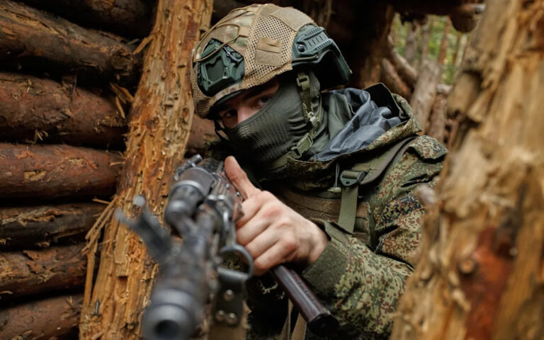 Потери России возросли: 400 тысяч военнослужащих погибли или получили ранения за год