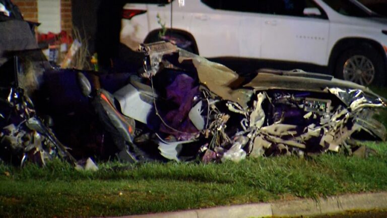 18-летний мужчина погиб после аварии на многоместном автомобиле Xenia