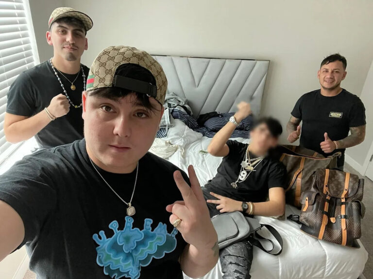 Бёрглерс, который якобы ворвался в дом Джо Берроу в ходе переговоров о сделке о признании вины: документы суда