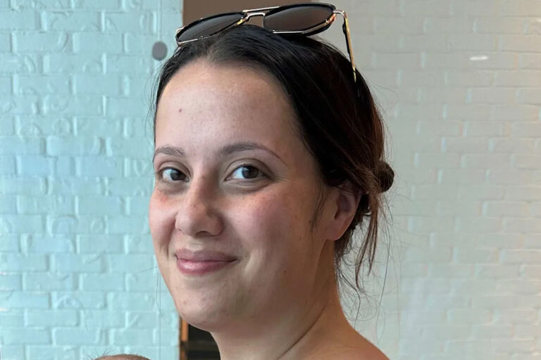 7-месячный ребенок спасся от пожара, в результате которого погибла ее мама, и теперь семья ищет пожертвования грудного молока