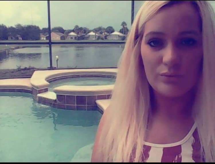 Кэти Фергюсон, пропавшая без вести мать 2-х детей из Вайоминга, в последний раз была замечена на видео с камеры наблюдения полиции