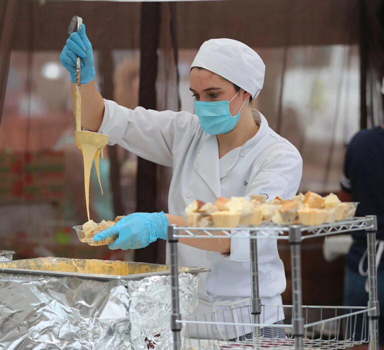 Fond du Lac’s Fondue Fest возвращается 6 сентября с живой музыкой, продавцами и конкурсом еды