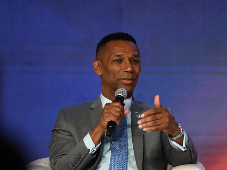 Некоторые из крупнейших филиалов SHRM подчеркивают независимость после вердикта о дискриминации в размере 11,5 млн долларов США.