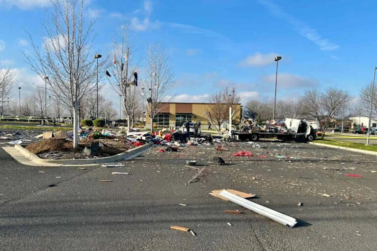 1 мертвый после взрыва U-Haul в торговом центре Айдахо