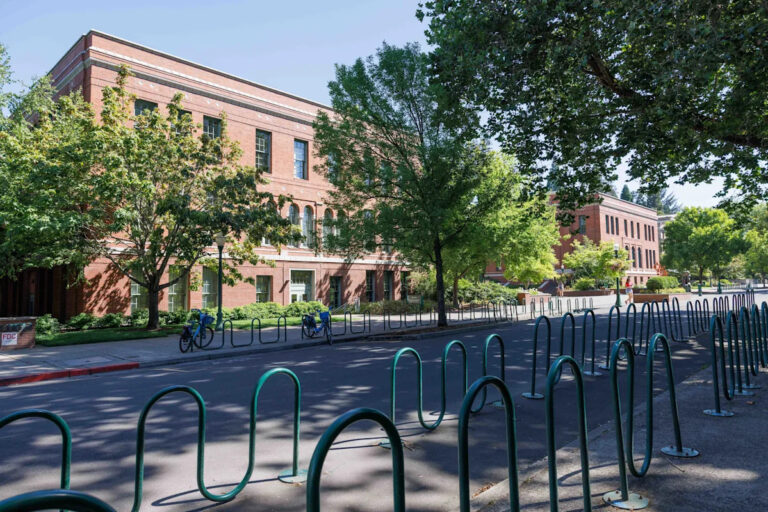 Юджин — отличный университетский город?