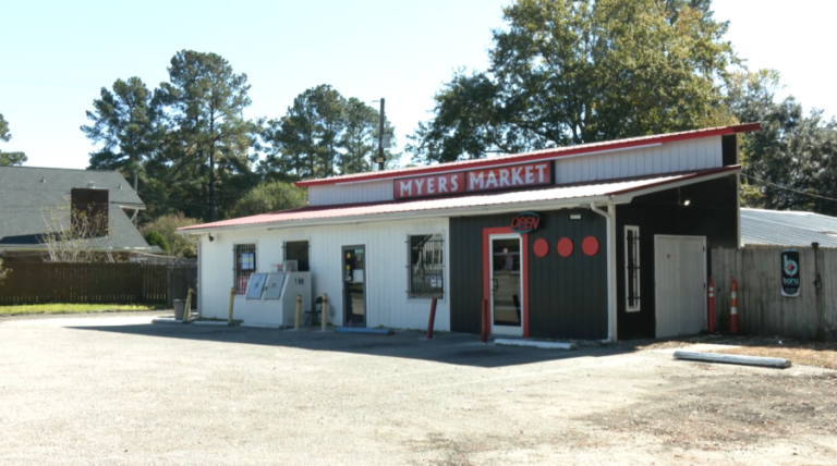 Сообщество оплакивает клерка магазина, убитого в округе Беркли вооруженным ограблением