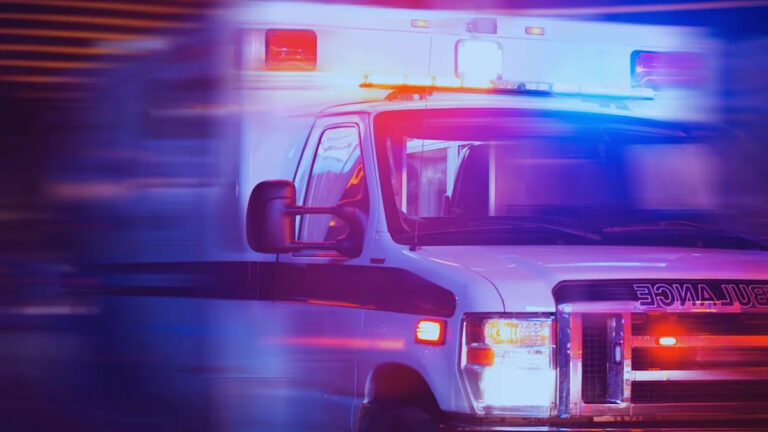 1 человек тяжело ранен в авиакатастрофе в Нью-Джерси накануне Дня благодарения, говорят в полиции