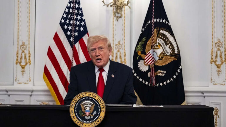 Рейтинг одобрения Трампа упал до самого низкого уровня во втором туре: Gallup