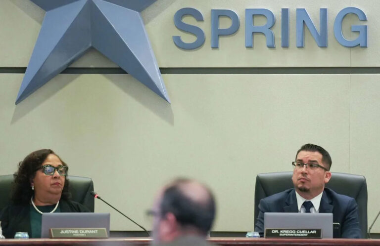 Весенний ISD рассматривает возможность закрытия двух школ на фоне дефицита бюджета и снижения зачисления