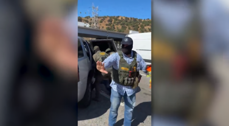 Домашний склад Лос-Анджелеса устанавливает шумовые машины, вызывая обратную реакцию со стороны рабочих.