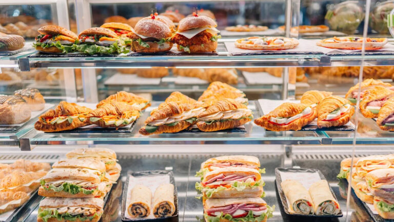 Жители Арканзаса обязаны следовать закону в магазинах сэндвичей