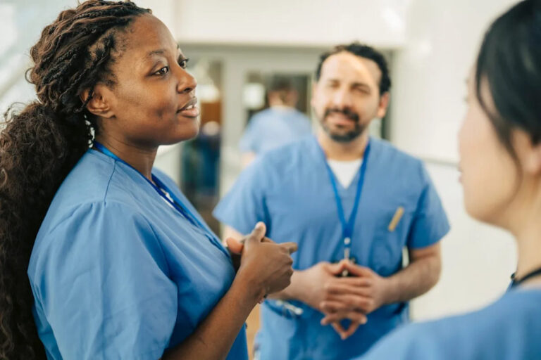 Департамент образования Трампа исключает медсестру в качестве профессиональной степени после мер в «Большом красивом законопроекте»