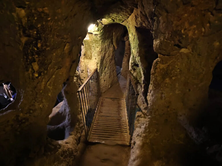 5 давно потерянных городов, которые были похоронены на протяжении веков, и удивительные способы их открытия