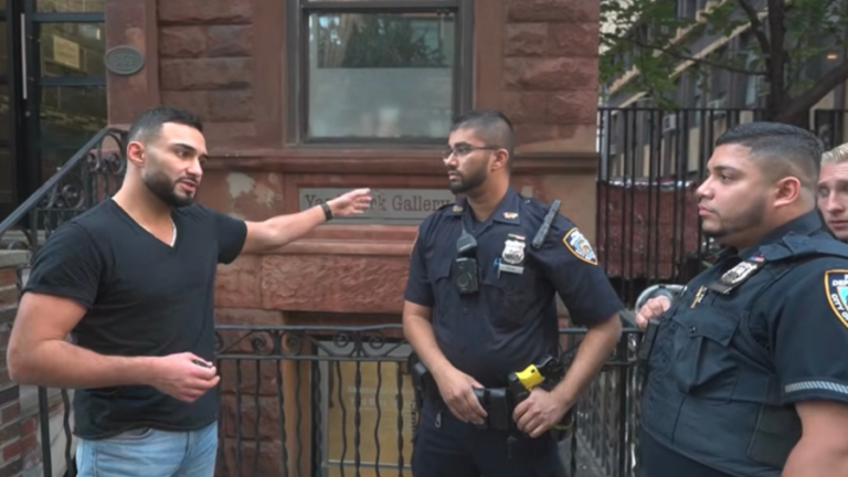 Познакомьтесь с линчевателем NJ, который набирает шесть фигур, охотясь на хищников.