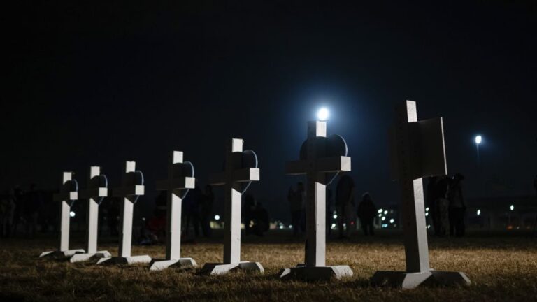 Все 14 жертв опознаны в результате крушения грузового самолета UPS в Луисвилле