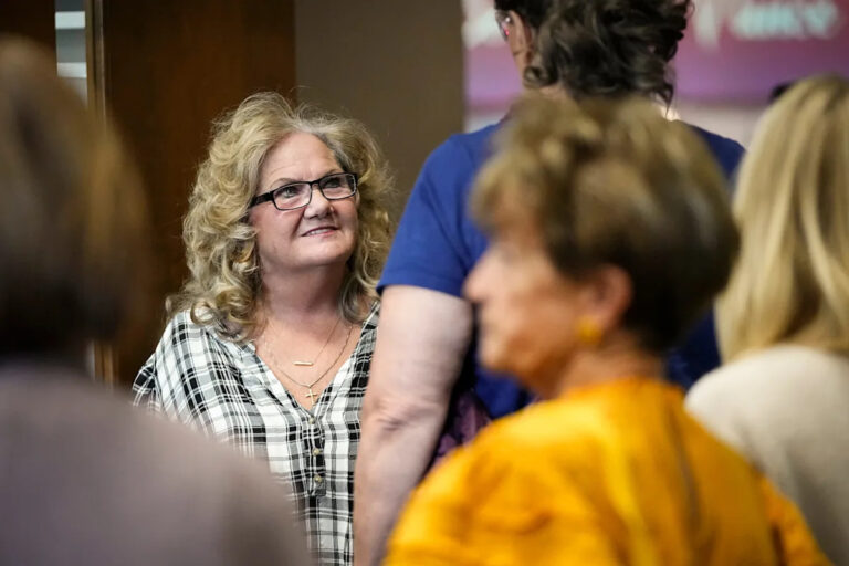 «Джей Ди и я не согласны во всем»: мама Вэнса ориентируется в политике