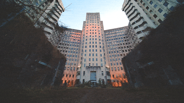 Спустя 20 лет после урагана Катрина в центре Нового Орлеана заброшена больница