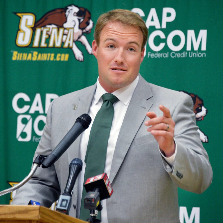 41-летний тренер колледжа Лакросс Лиам Глисон умер после падения дома: «Внезапная, бессмысленная потеря»